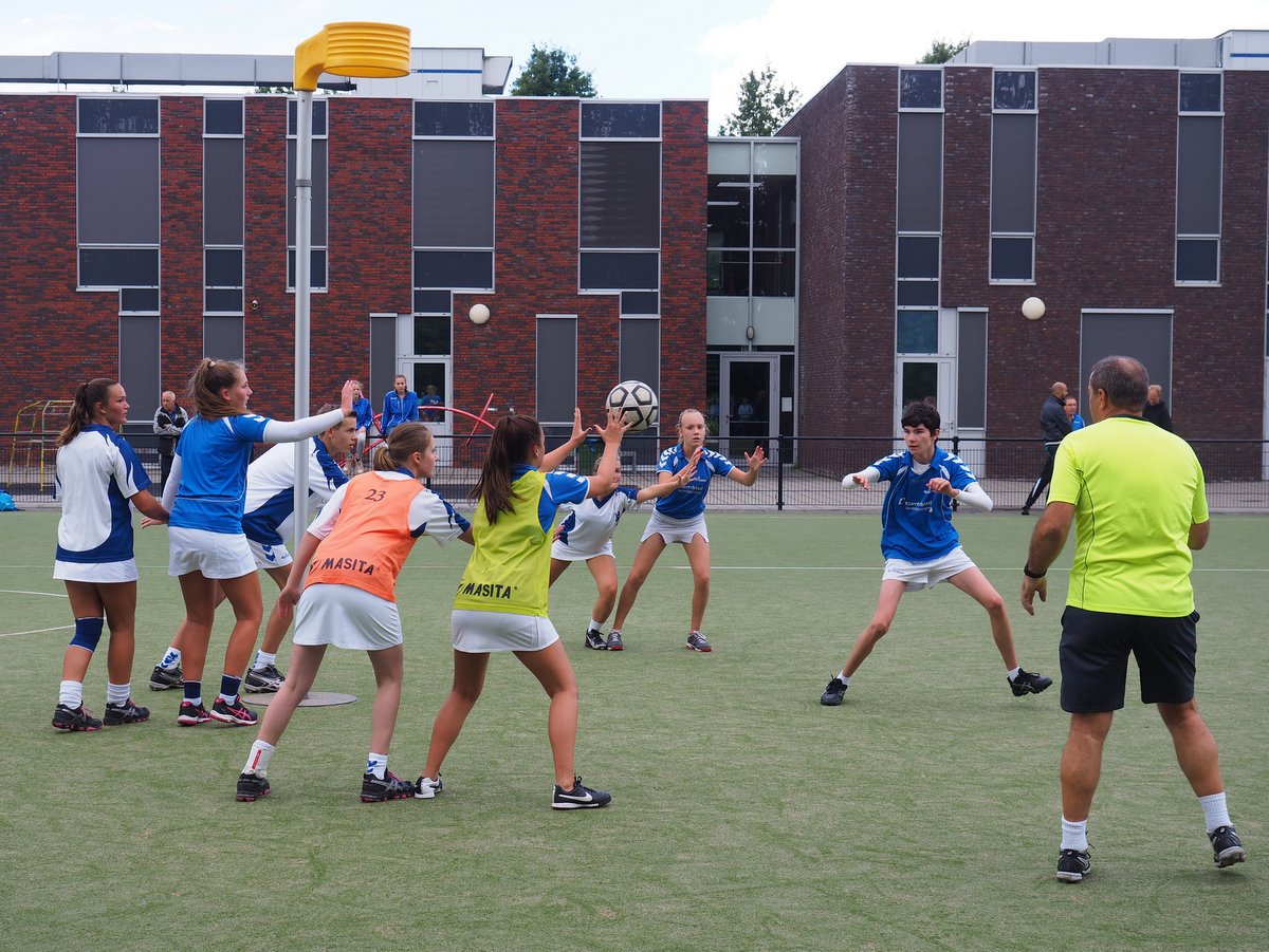 Korfbal B2 5 september-038.JPG